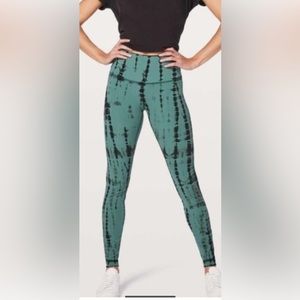 Lululemon wunder under tie dye leggings